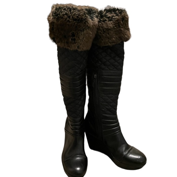 Guess Shoes - NWOT Guess black winter wedge boots